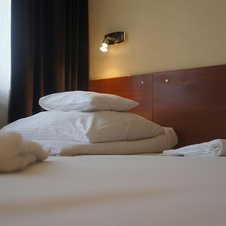 Nu Hotel Лодз Екстериор снимка