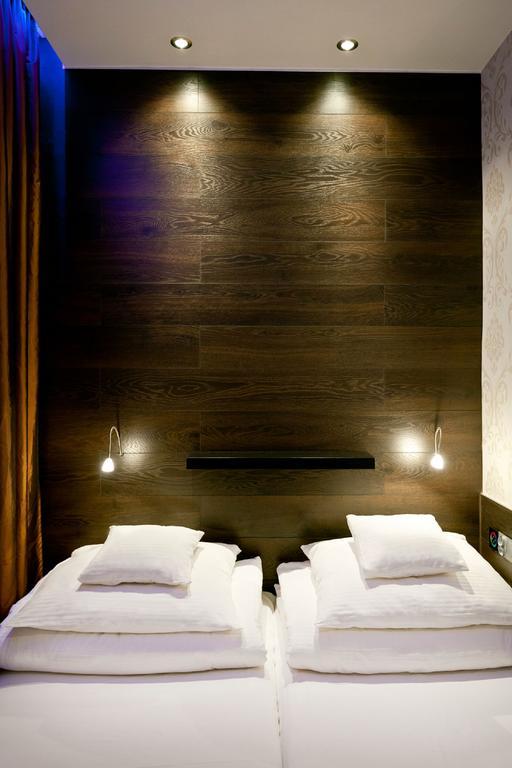Nu Hotel Лодз Екстериор снимка
