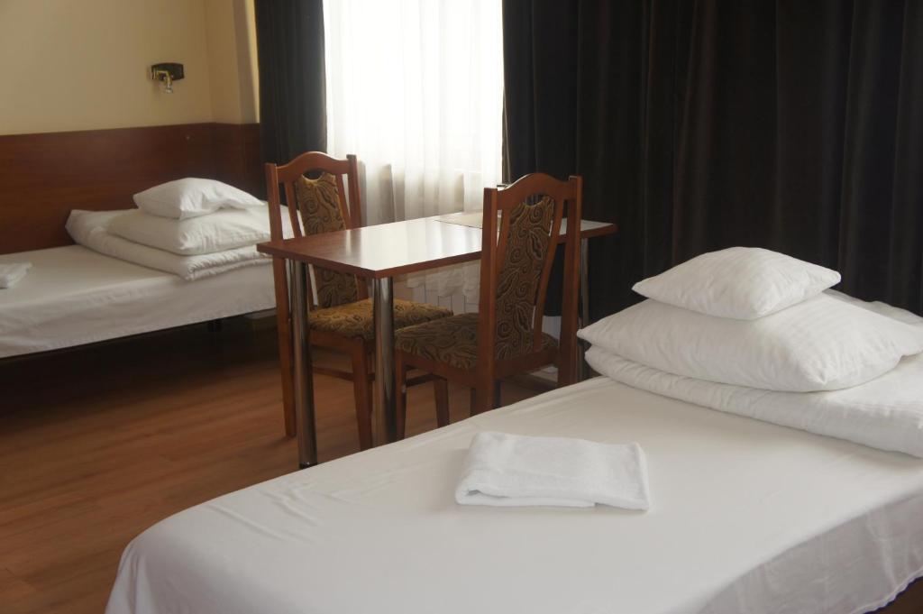 Nu Hotel Лодз Екстериор снимка